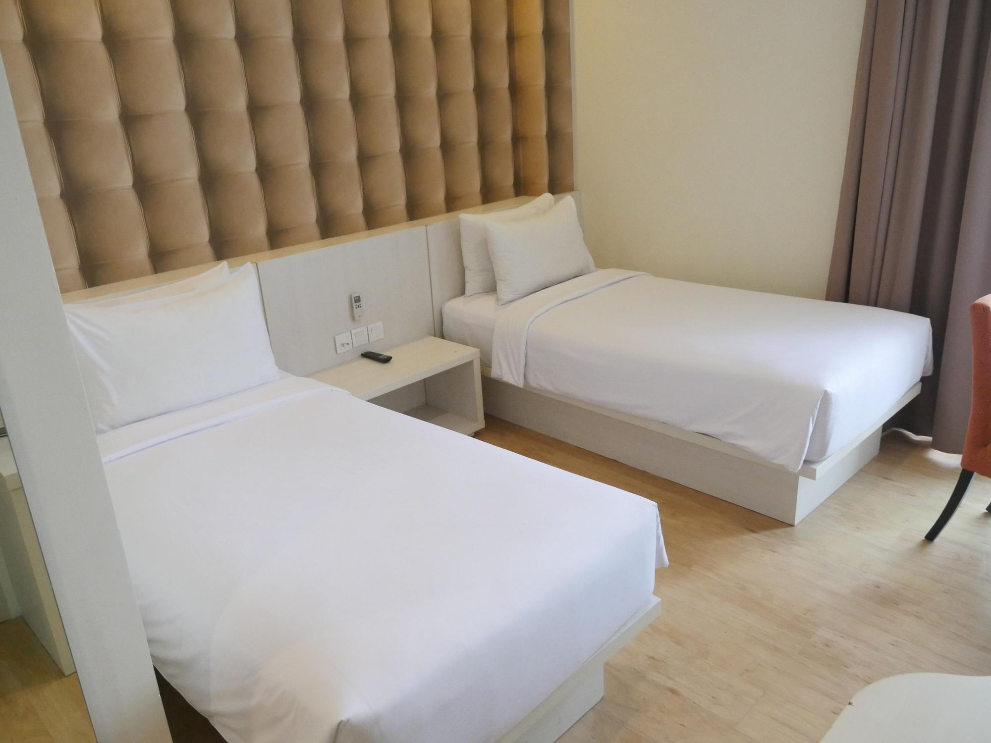 Yasmin Hotel Karawaci Τάνγκερανγκ Εξωτερικό φωτογραφία