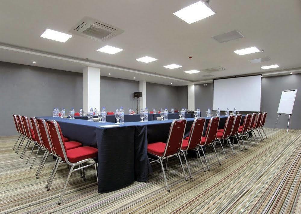 Yasmin Hotel Karawaci Τάνγκερανγκ Εξωτερικό φωτογραφία